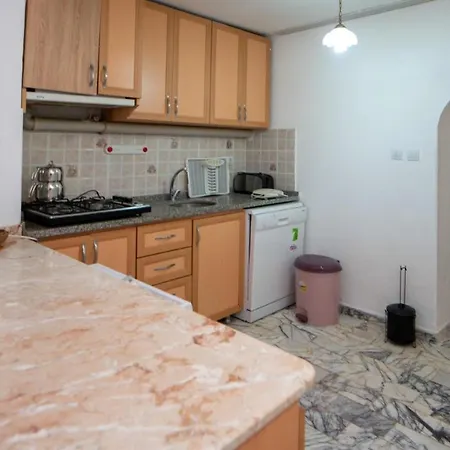 Cozy Flat With Balcony 1 Min To Beach In